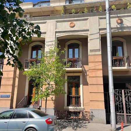 Siqvaruli Tbilisi Eksteriør bilde